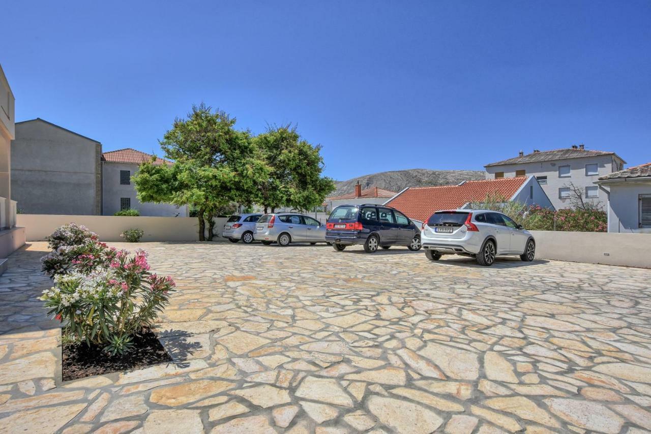 Villa Magena - Luxury Apartments In Pag Center Pag Town Exterior foto